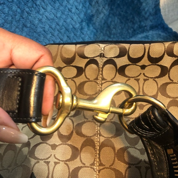 Coach Extra Large Bag - Picture 4 of 10